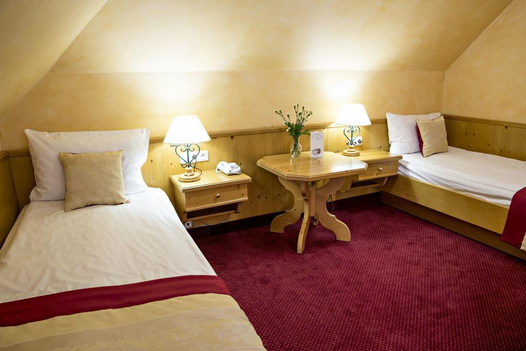 Hotel Pod Cizemka Sandomierz Kültér fotó